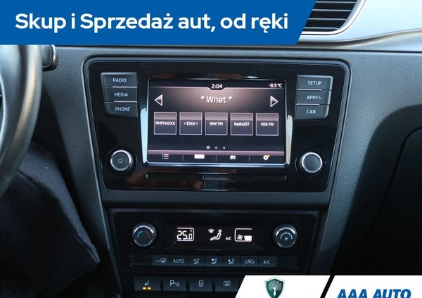 Skoda RAPID cena 39000 przebieg: 147778, rok produkcji 2017 z Strzelce Opolskie małe 326